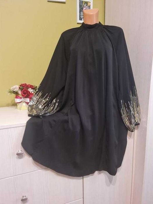 Платье на 50-52 
H&M