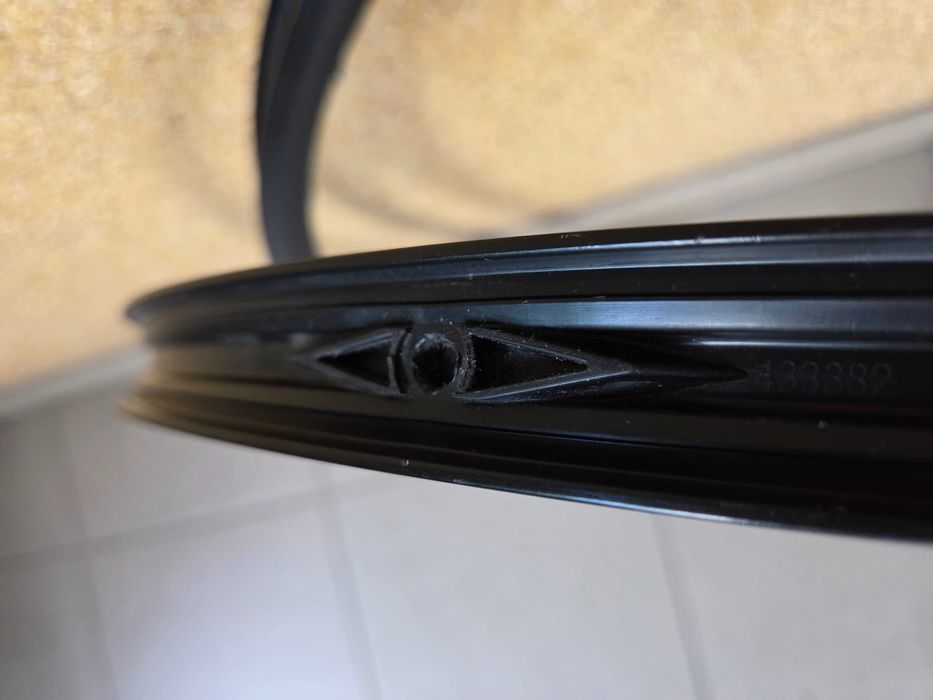 # obręcze 27,5" Bontrager Duster Elite TLR - nowe #