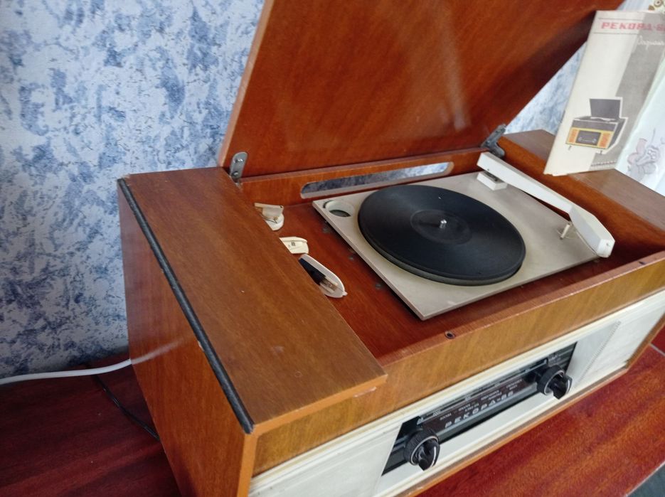 Радіола у гарному стані