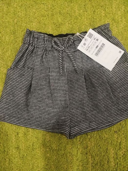Camisa Zara e calções - novo tam 18/24