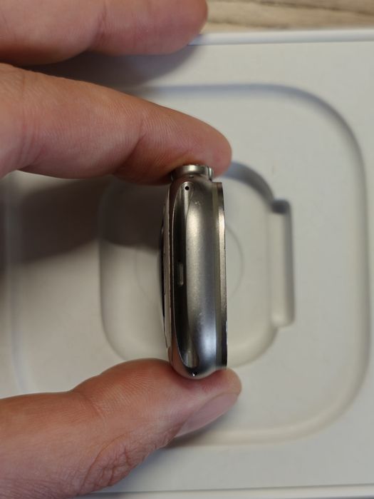 Apple Watch Ultra 2 Titanium 49mm