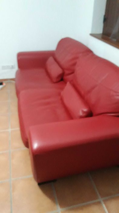 Venda de sofas um dois lugares e outro de 3 lugares