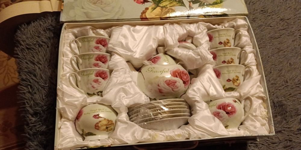 Чайный сервиз на 6 персон