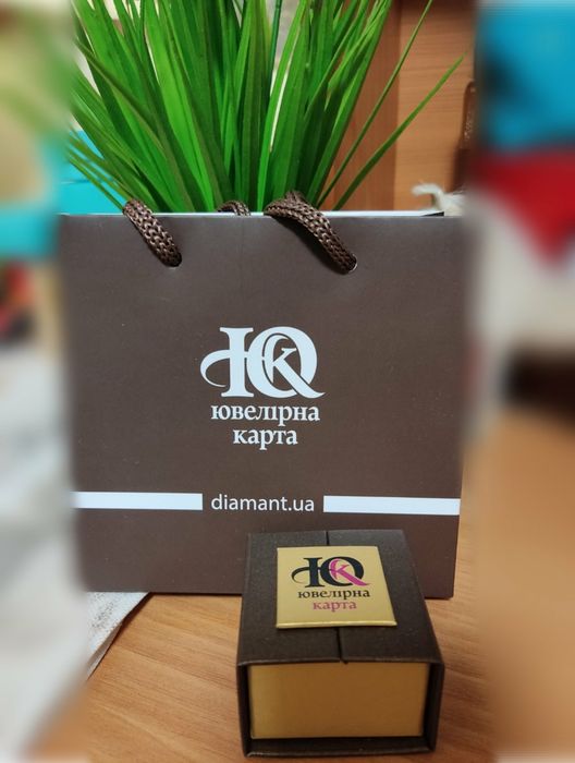 Золотий кулон з діамантом 0.13 ct природним