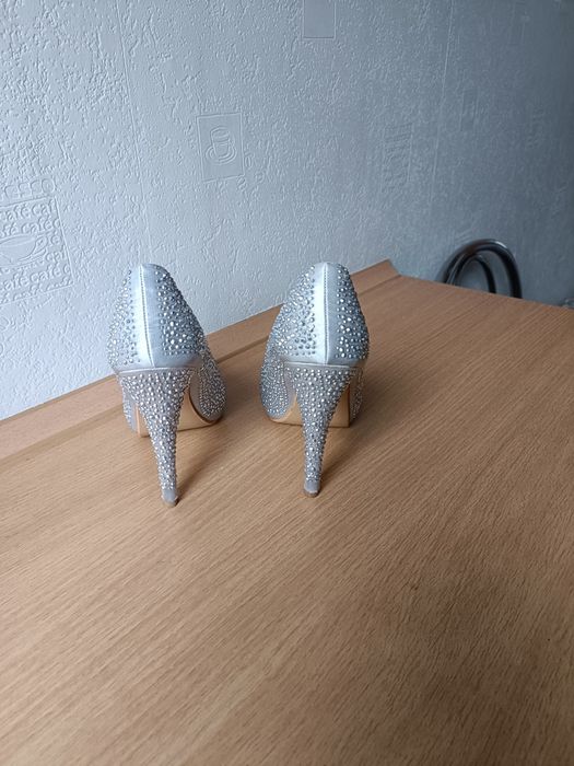 Buty na karnawał rozmiar 37