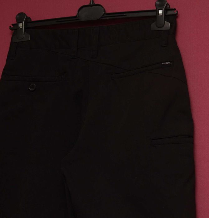 Volcom рр 27 шорты из износоустойчивого сукна