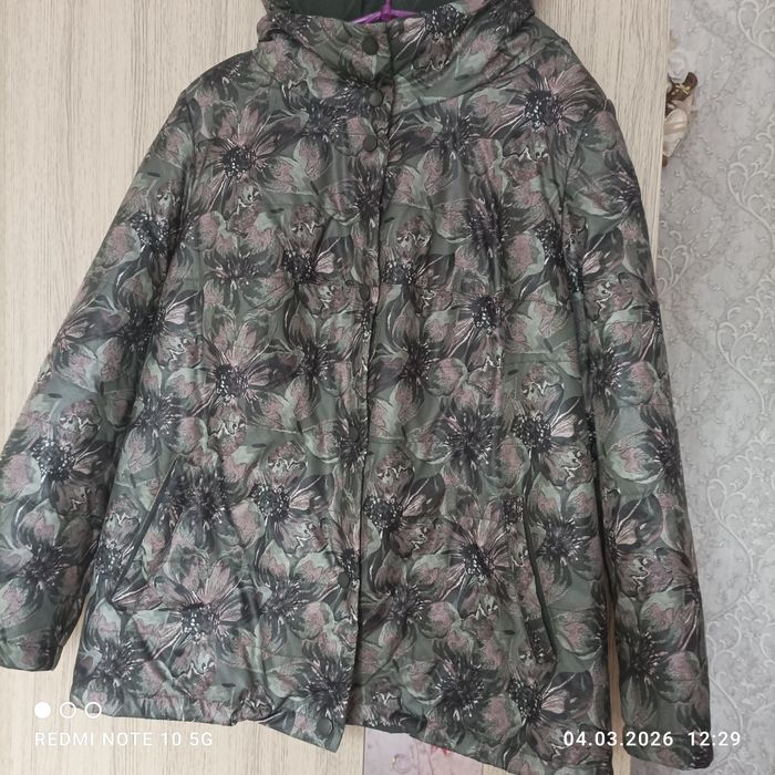 Куртка на весну р.56.Виробник Польша