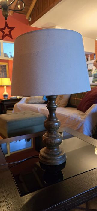 2 Candeeiros de Madeira