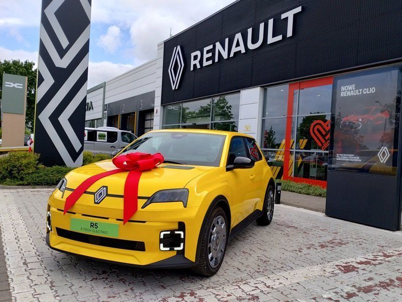 Renault 5 evolution 120 KM urban range, 2026r. Dostępny od ręki