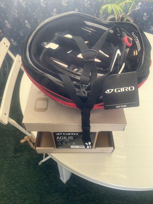 Capacete Giro agillis novo