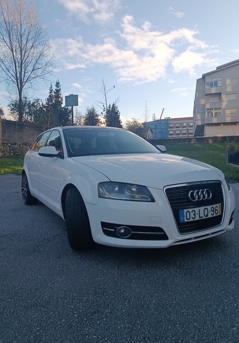 Audi A3 sportback 2011 full extras