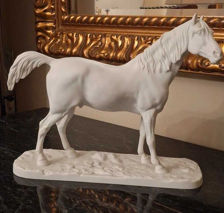 Cavalo Em Biscuit Vista Alegre NOVO