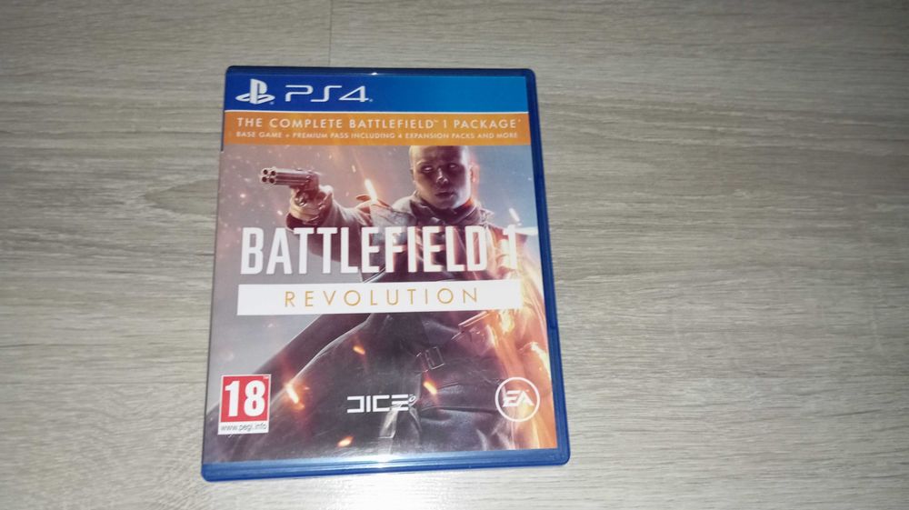 ps4 pro używany w bardzo dobrym stanie
