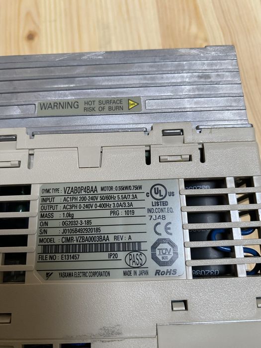 Variador de Frequência Omron V1000