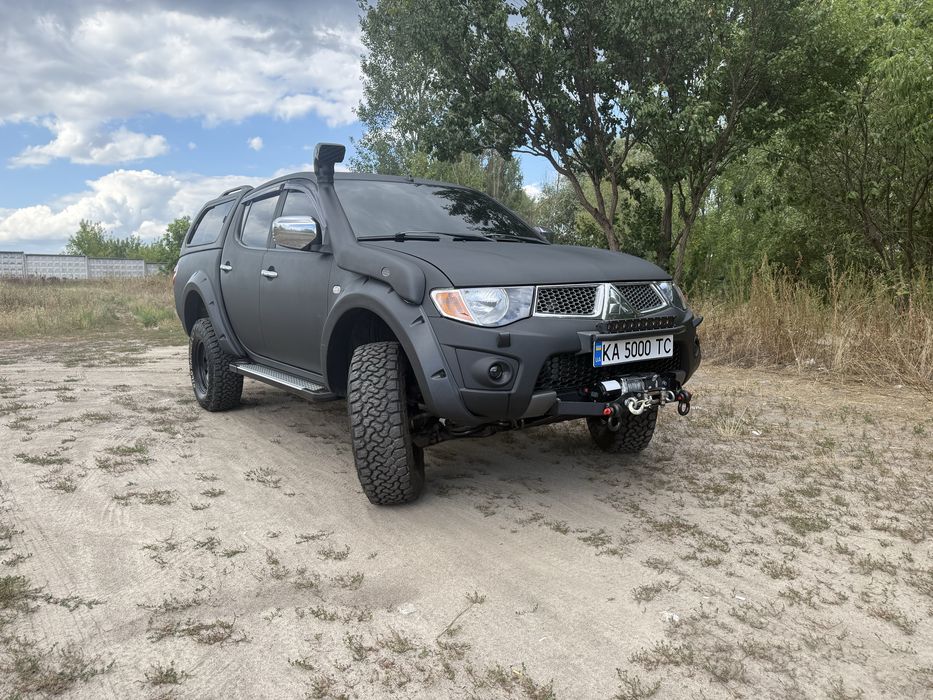 Продам Мітцубісі Л200