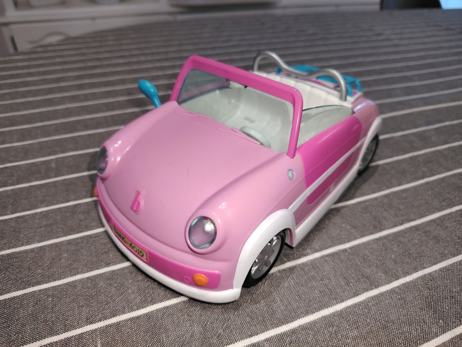 Carro e boneca Barriguitas