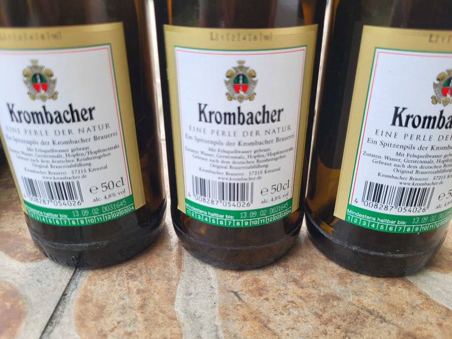 Skrzynka, Transporter Krombacher z pust. butelkami