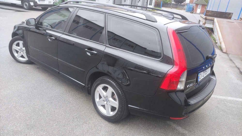 Продам Volvo V50 2.0D