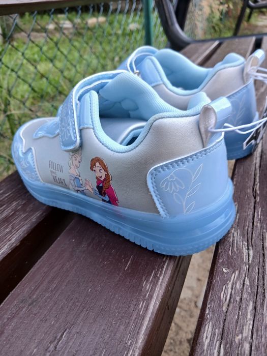 Adidasy dziewczęce świecące nowe r35