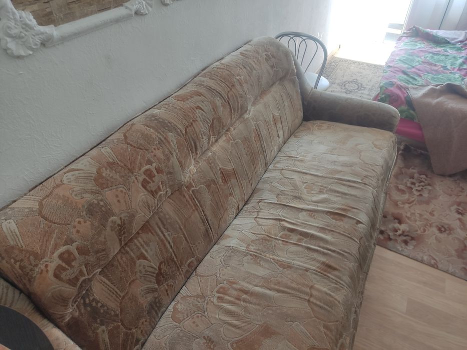 Дивани 160на 195см. Гарна тканина на ламелях каркас, ,матрас пружини