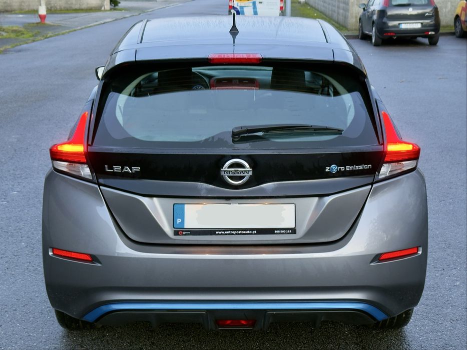 Nissan Leaf Acenta 40KWH Nacional IVA dedutivel