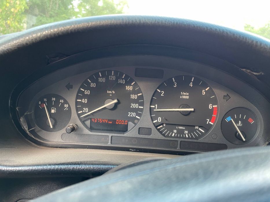 продам bmw e36 318i