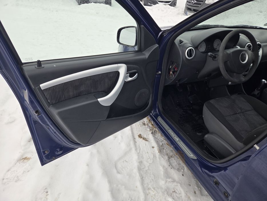 Dacia Sahbero 2009 Рік