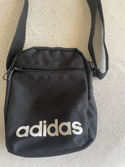Bolsas da Nike e Adidas novas!!