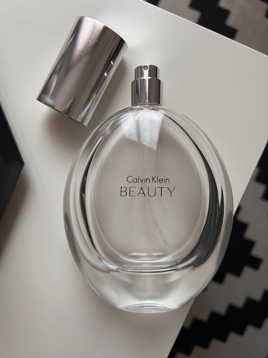 Pusta butelka flakon perfum Calvin Klein Beauty EDP 100 ml