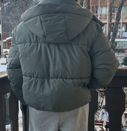 Жіноча зимова куртка