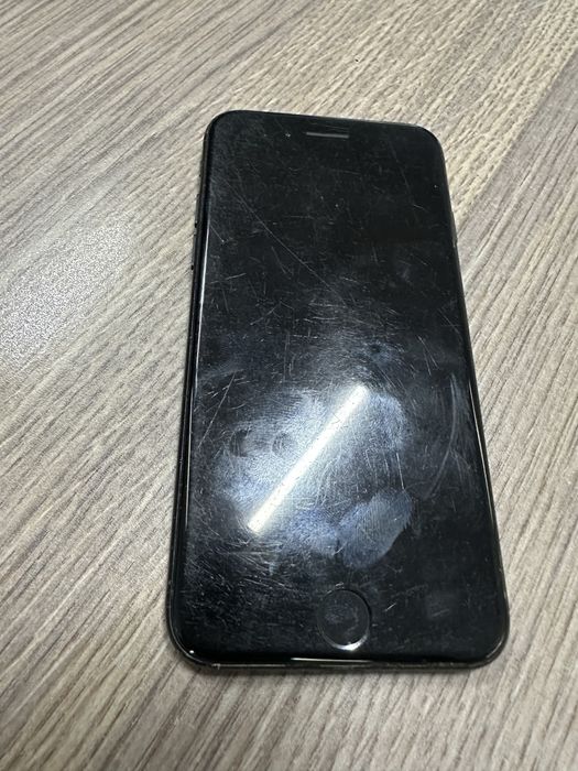 Продам на запчастини Iphone