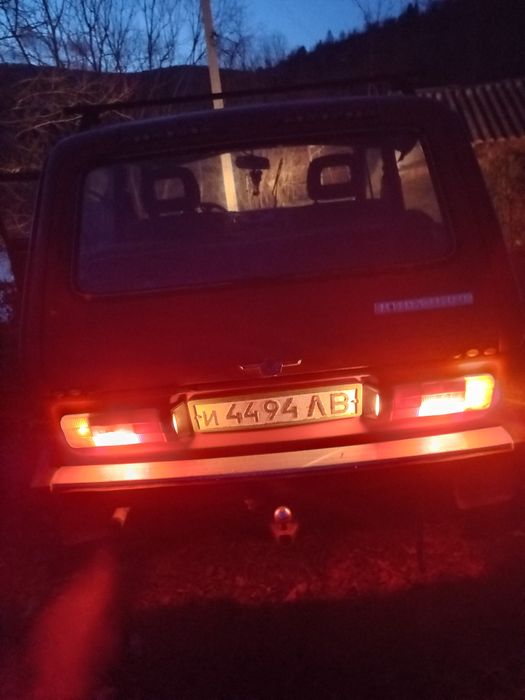 Продам ниву на ходу