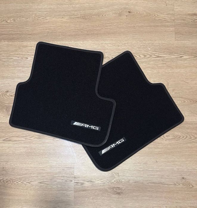 Оригінальні ворсові килимки Mercedes-Benz AMG