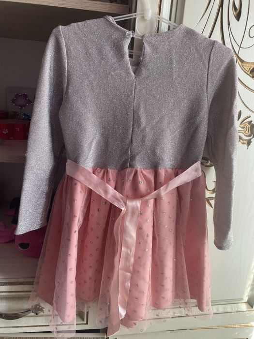 Нарядне плаття для дівчинки