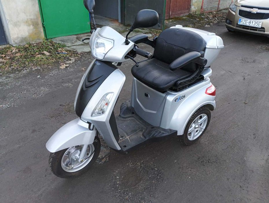 Skuter inwalidzki Eycos nowe akumulatory