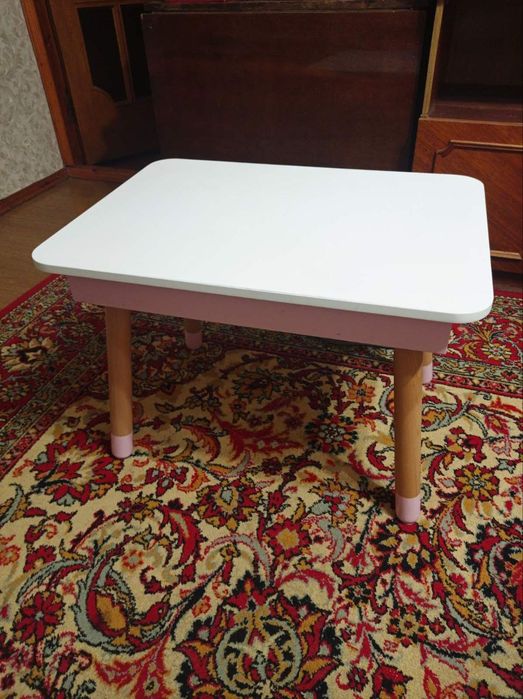 Детский столик и стульчик. Стол, стул