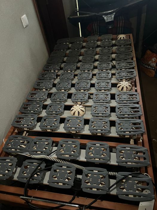 Cama articulada eléctrica