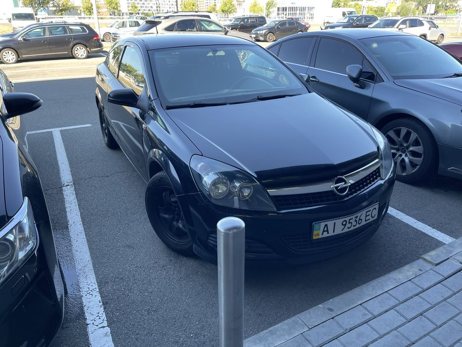 Opel Astra H GTC