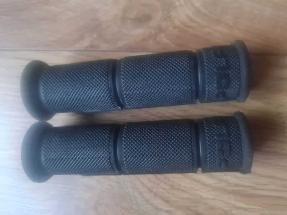 Manetki dla pojazdów Polaryis