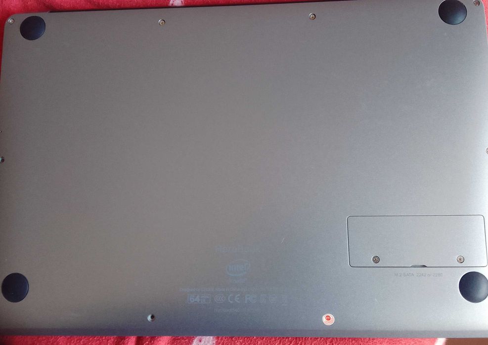 laptop seminovo em ótimo estado