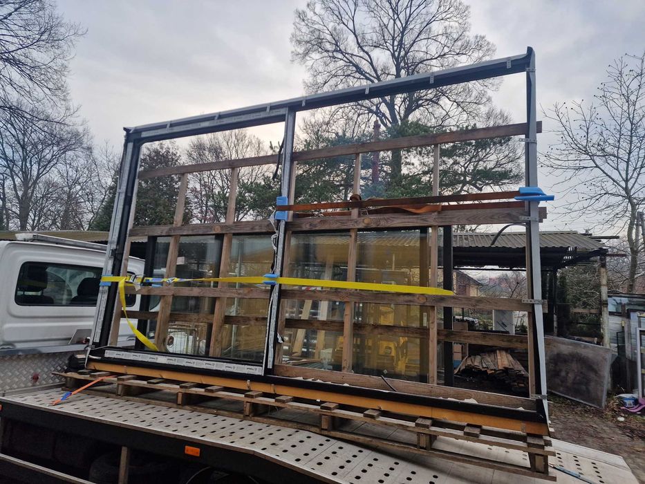 okno HST aluminiowe czarne