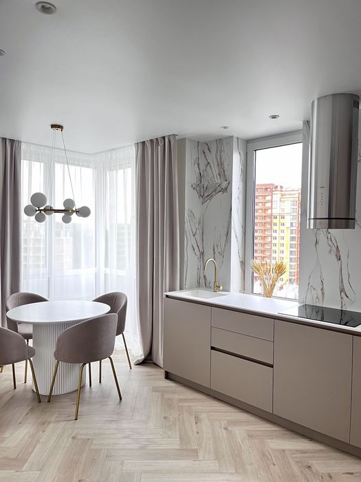 Двокімнатна квартира BLOSSOM apartment в ЖК Центральний 2