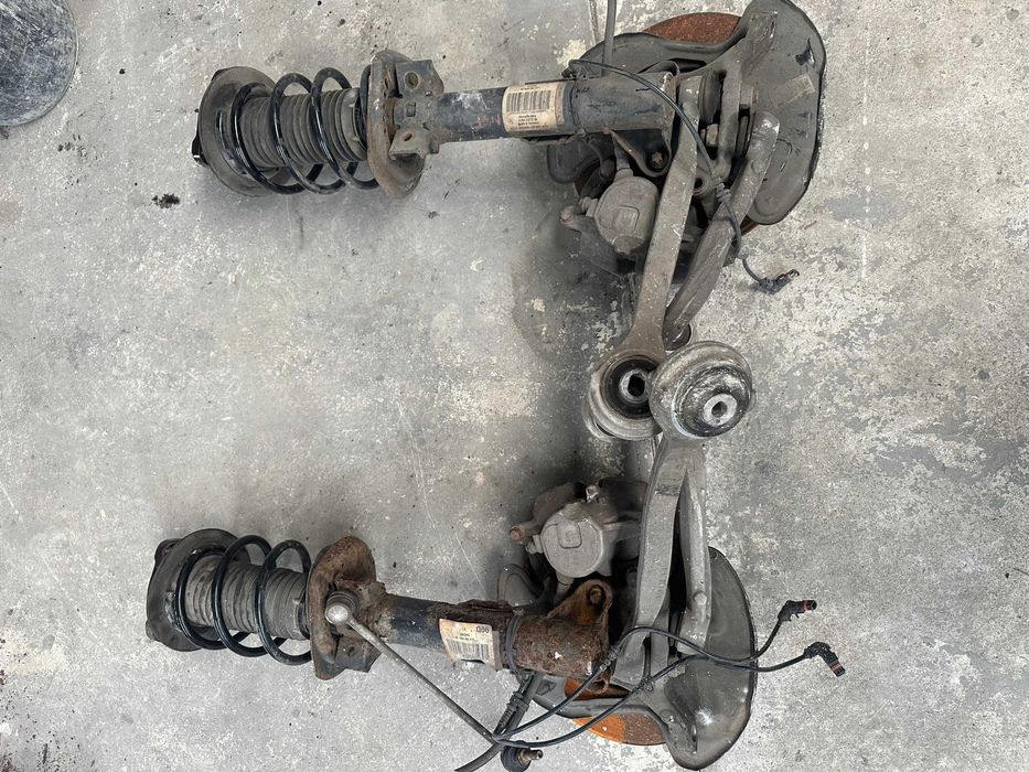 Manga Eixo E Suspensão Completa Mercedes-Benz W204 (8200198016)