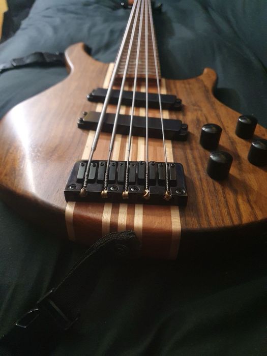 Harley Benton HBZ-2005 Deluxe Series Bass
