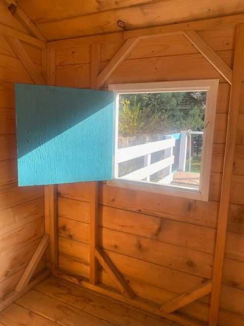 Domek drewniany dla dzieci