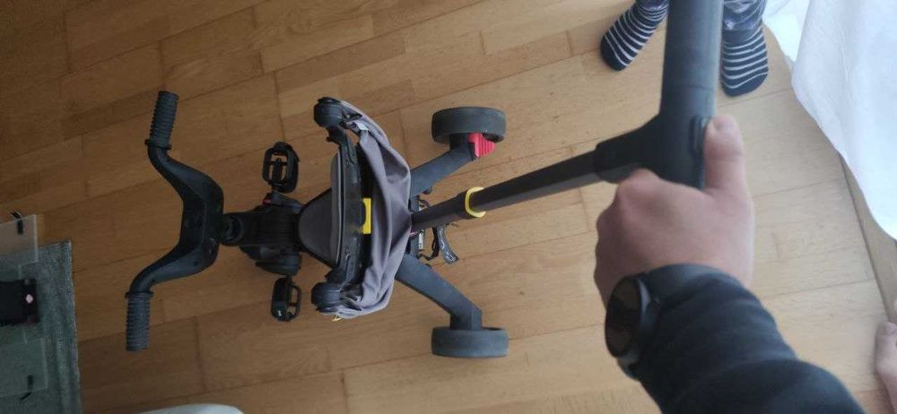 Doona Liki Trike S1 (triciclo dobrável / dimensões mala de cabine)