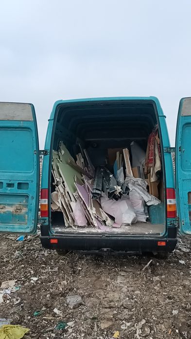 Вывоз  строительного мусора.Старой мебели.Разного хлама.