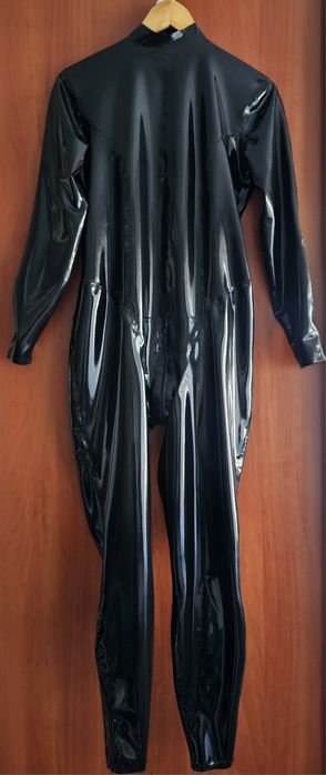 Комбінезон зі справжнього латексу