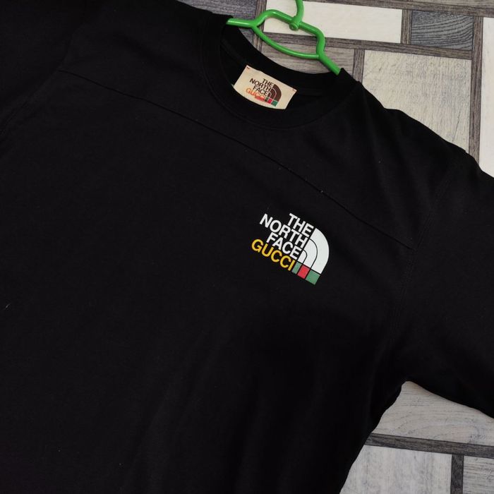 Макйка The North Face Gucci