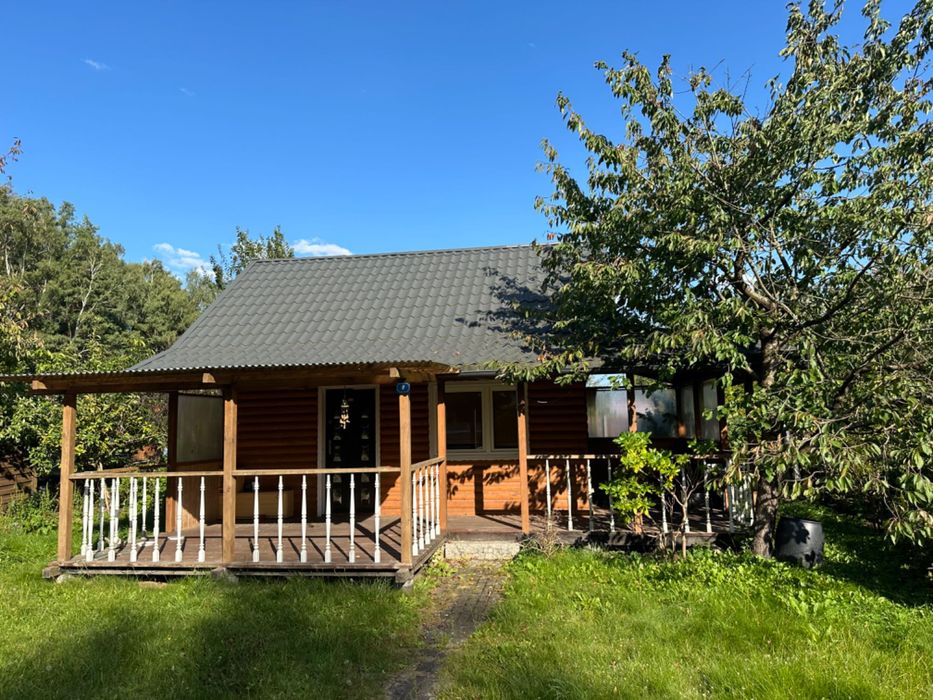 Działka z drewnianym domkiem ROD Ustka ( za Biedronką ul. Darłowska)